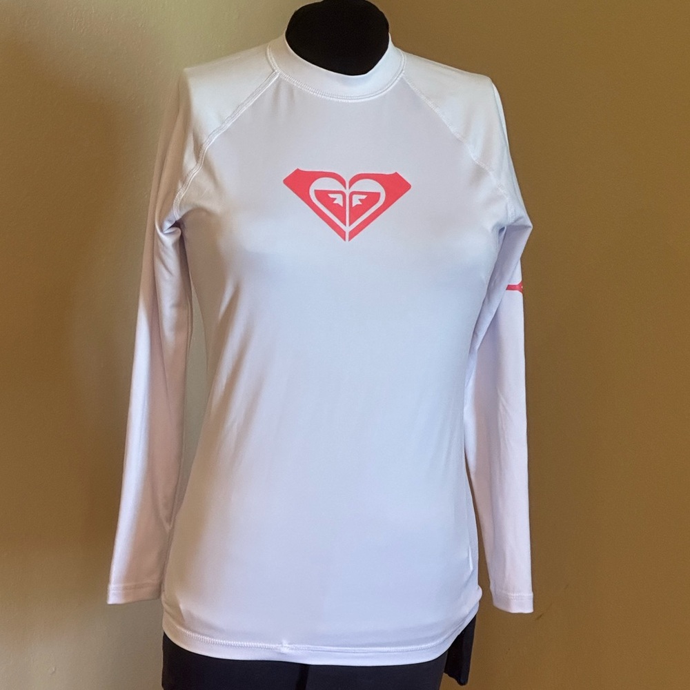 Long sleeve swim shirt